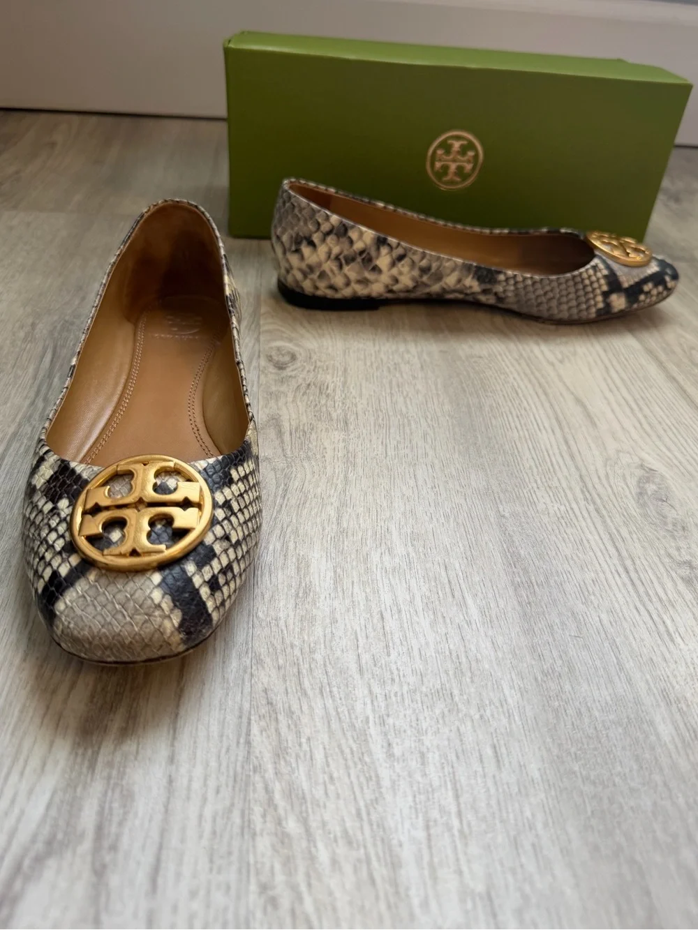 Tory Burch - Chelsea Ballet Flats in Snake-Print Embossed Leather - size 7